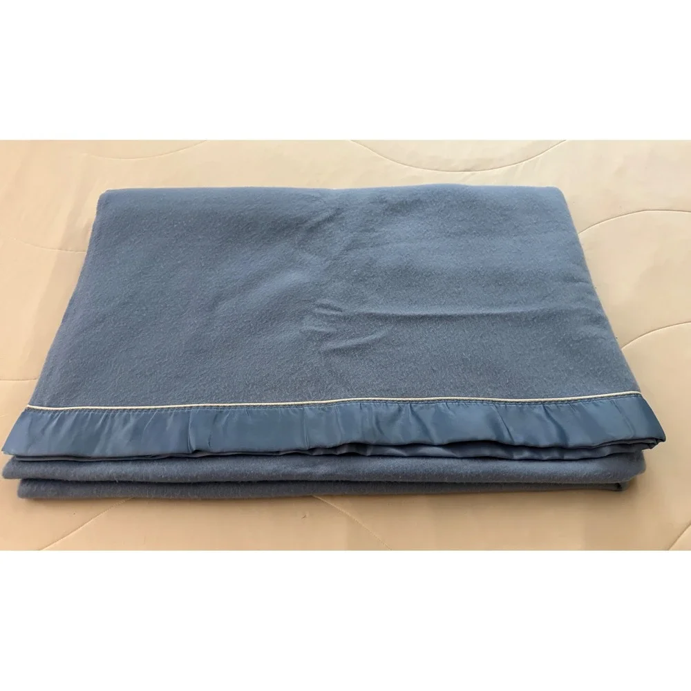 Vintage Light Blue Thermal Bed Blanket with Satin Trim Binding Full